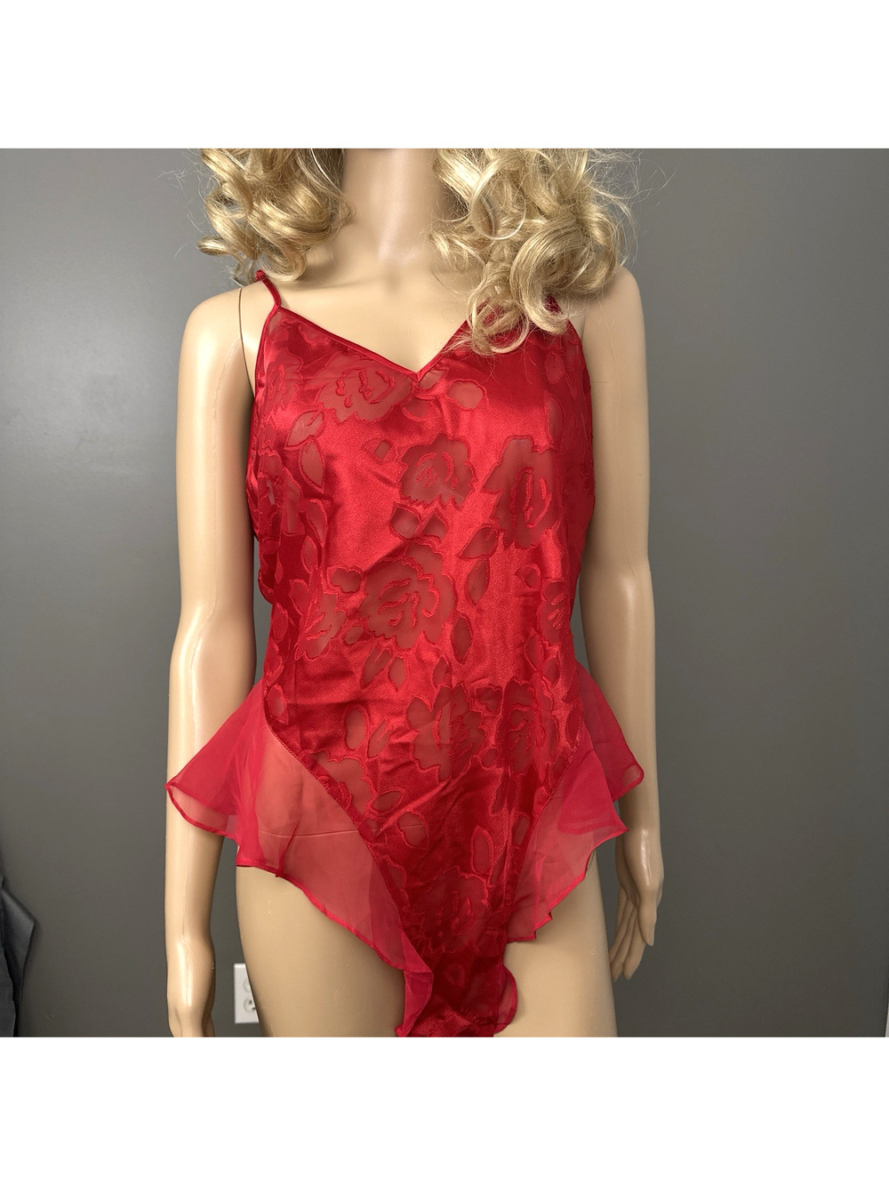 Vintage Gold Label Victoria’s Secret Red Teddy Lace Up Back Bodysuit Large